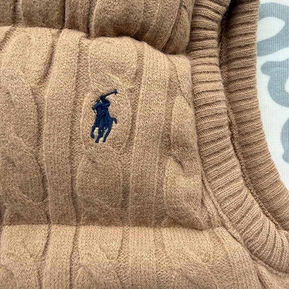 Ralph Lauren Tan Knitted Quilted Vest - Picture 4 of 10